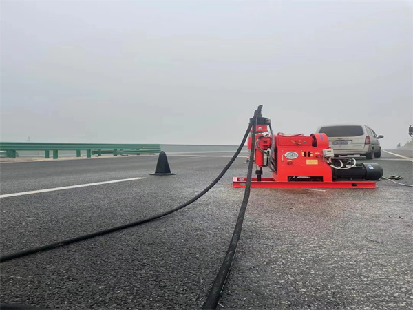 睢县马路路基路面开裂下沉注浆加固灌浆